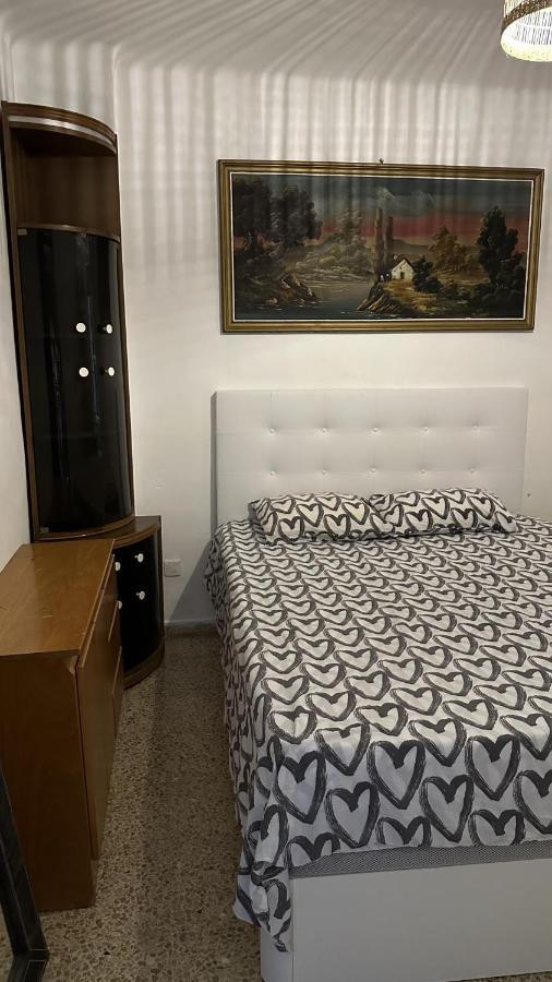 Appartamento Habitacion con terraza Badalona Esterno foto